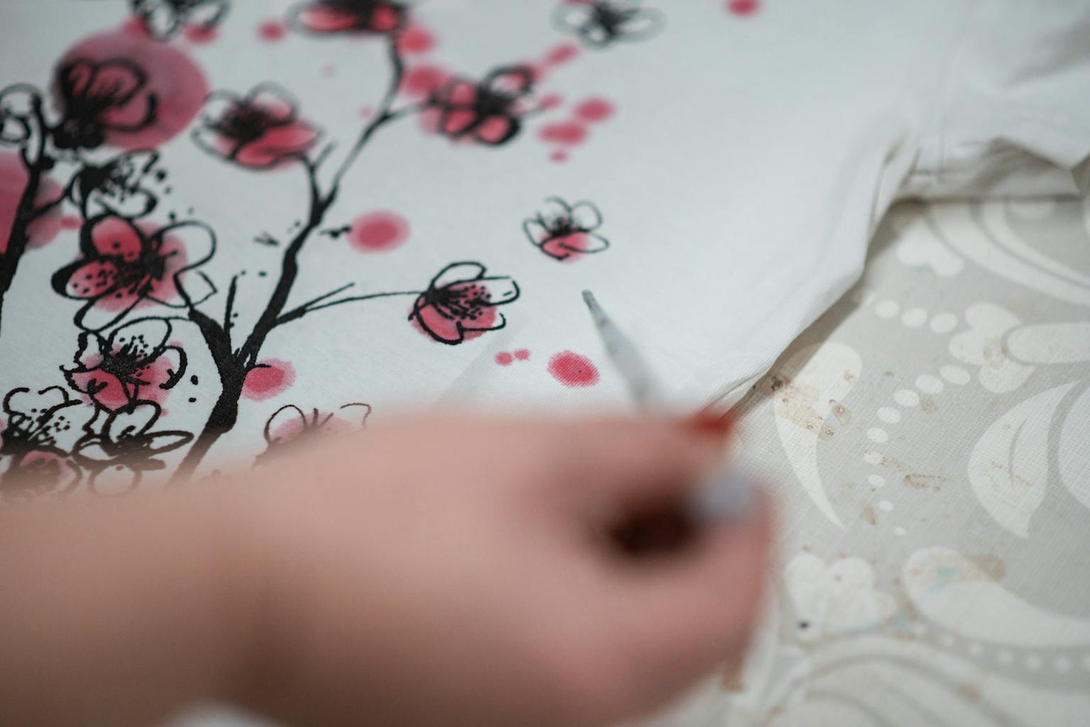 Tisk in sitotisk na tekstil z Nino Holc